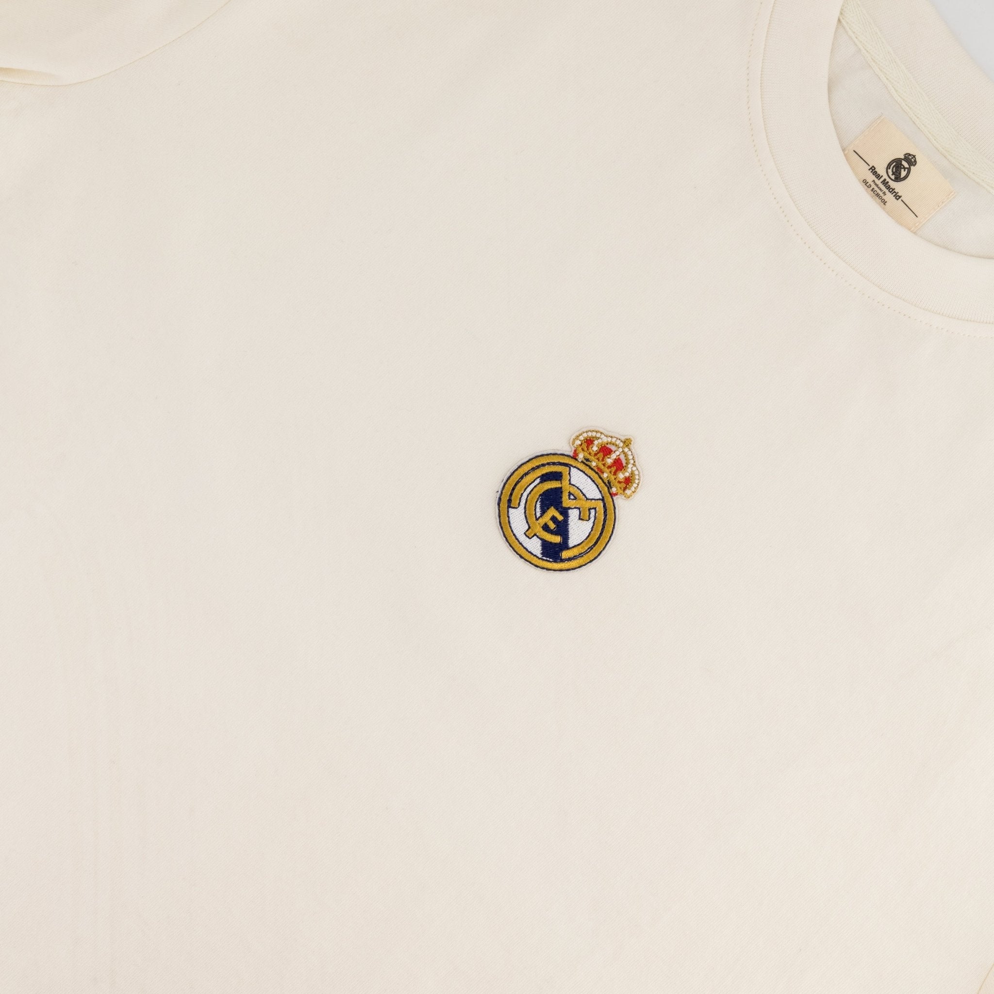 Real Madrid Crest Boxy Tee-Cloud Dancer